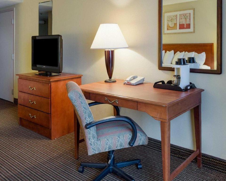 גרינוויל Rodeway Inn מראה חיצוני תמונה