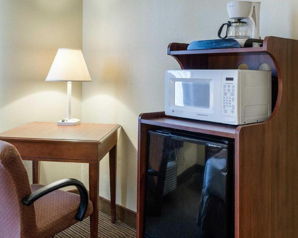 גרינוויל Rodeway Inn מראה חיצוני תמונה