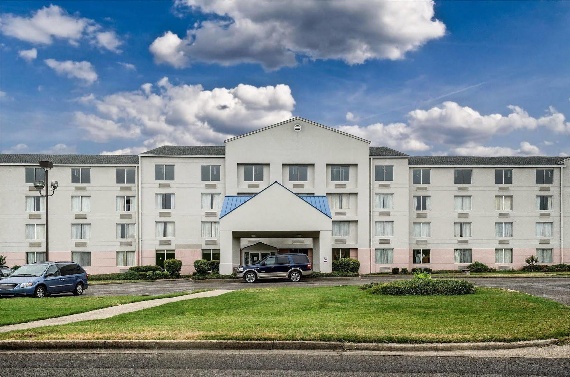 גרינוויל Rodeway Inn מראה חיצוני תמונה